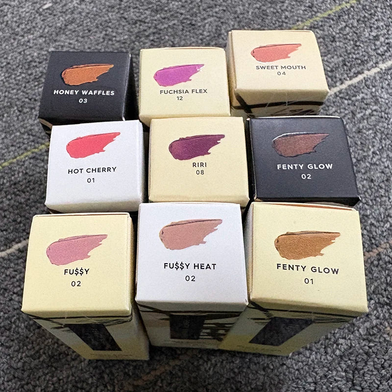 Rouge à lèvres mat 6 couleurs